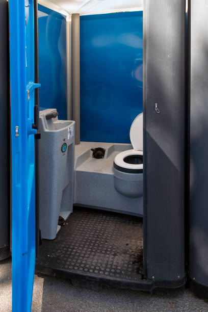 Best High-end porta potty rental  in Raymondville, TX